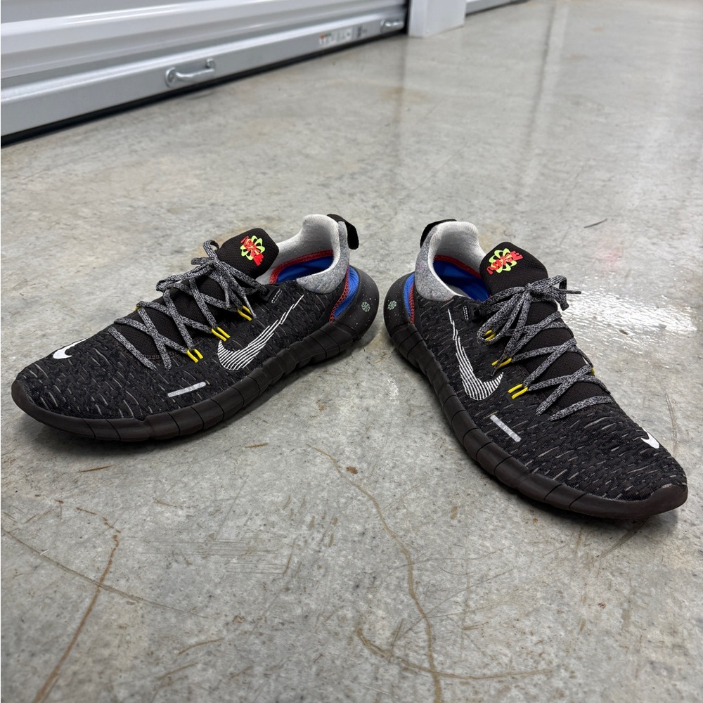 Nike Free Runs